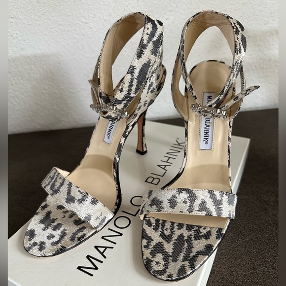 MANOLO BLAHNIK ANIMAL - Picture 1 of 6